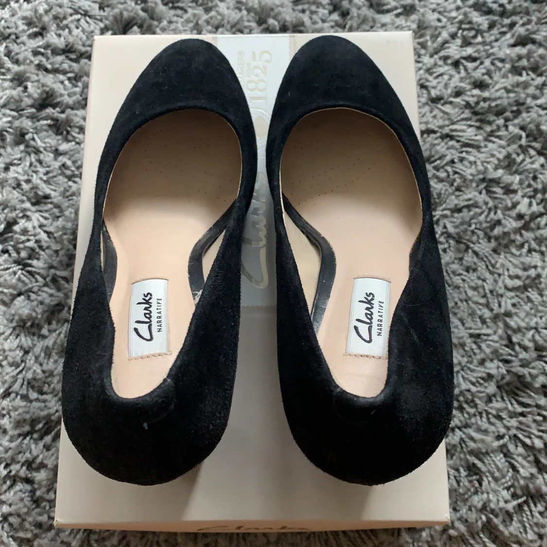 Klackar (ca. 7,5 cm) från Clarks  - 91