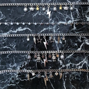 HALSBAND - Nu finns dessa halsband till salu av en tjockare kedja med materialet rostfritt stål. Det finns bara ett visst antal till salu så det är först till kvarn som gäller! Halsbanden är justerbara❤️  - 135kr (FRI FRAKT) 🥰  (min instagram @alvas.z) 