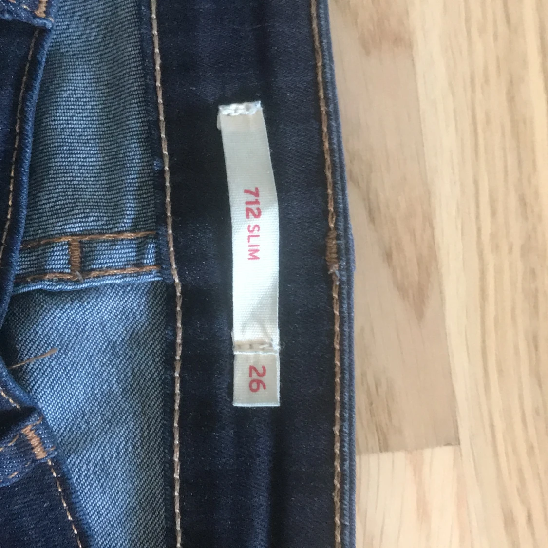 Levis Jeans - 90