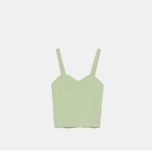 ZARA LINNE - SLUTSÅLD ZARA TOPP/LINNE! Knappt använda så väldigt bra skick!