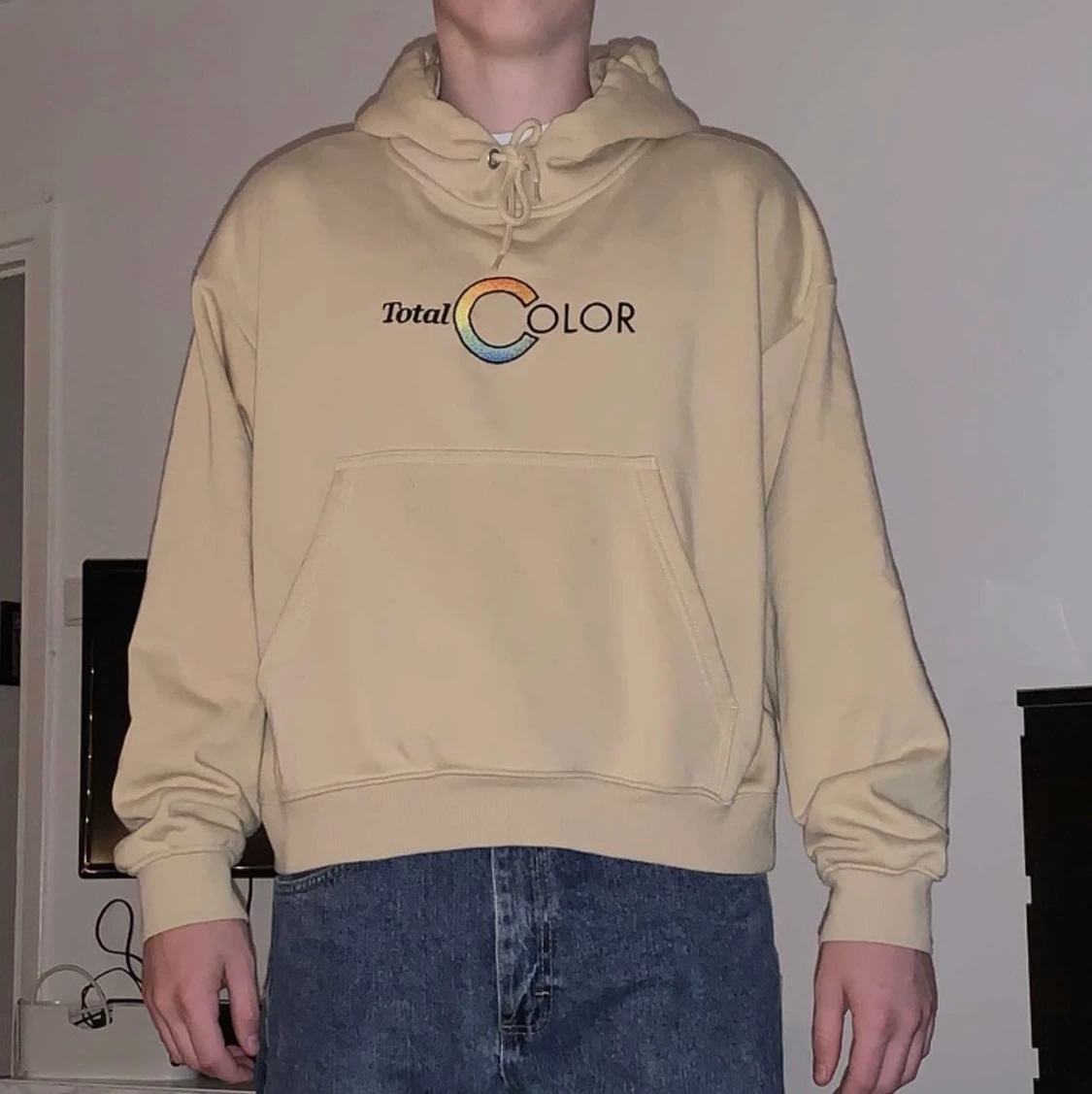 Supersnygg hoodie från weekday