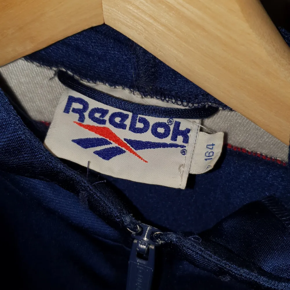 Reebok, cool hoodie kommer ej till användning . Hoodies.