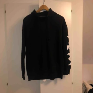  - Hoodie från Lager157. Aldrig använd. 
