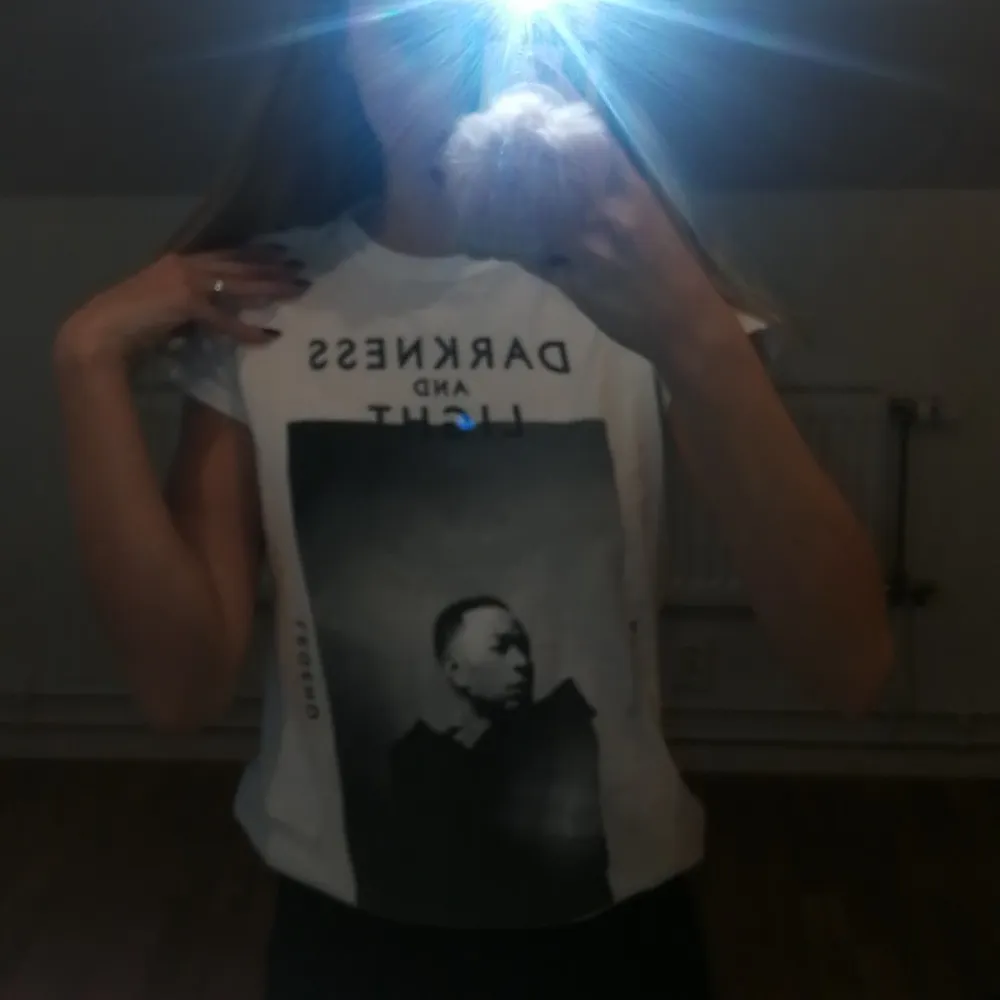 Äkta merchandise John Legend t-shirt från hans konsert 
