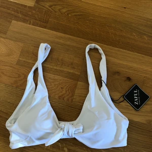 Helt ny bikinitopp - Helt ny bikinitopp från zaful.