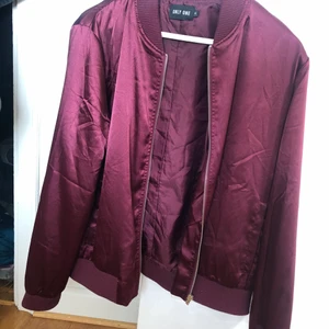 Jacka - Jacka i satinlook