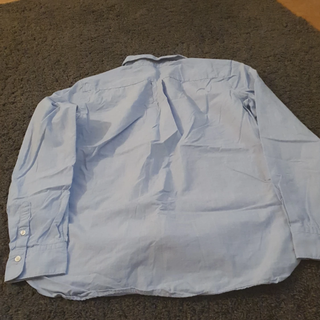 Från uniqlo skjorta - 90