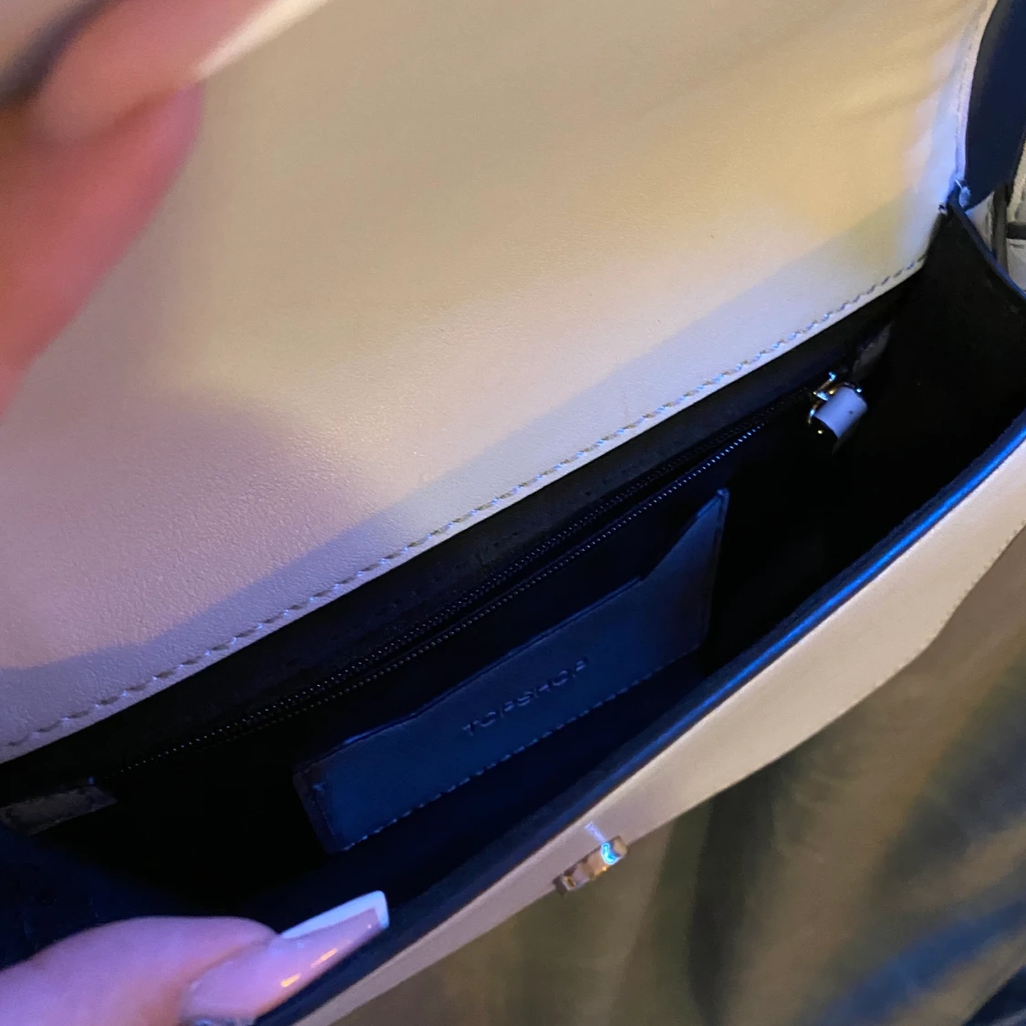 Grå axelväska - 91