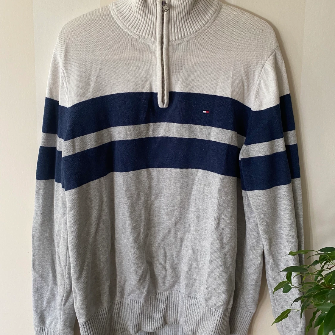 Tommy Hilfiger tröja strl M