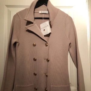  - Helt ny busnel kappa Victoria nypris 5000