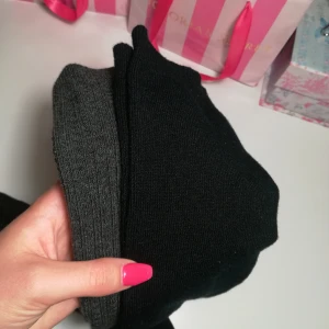 - Oanvända knästrumpor, säljer pga för små