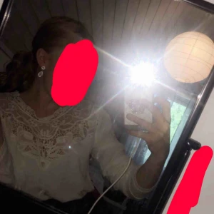  - Spetströja vit, använd 1 gång. Frakt tillkommer!