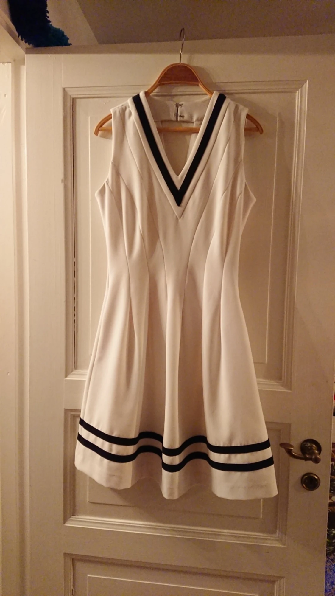 Seglarinspirerad klänning s.34