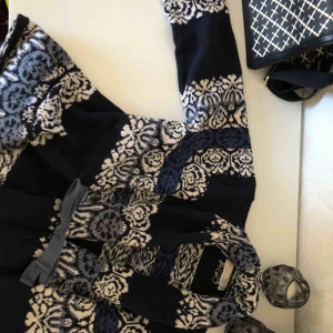  - Fin odd Molly tröja i stl 2 (motsvarar xs/s/m)  Superskick!