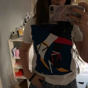  - T-shirt med tryck på från zara👌🏽 110kr inkl frakt