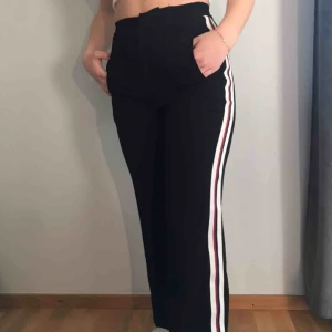  - Kostymbyxor från Zara 