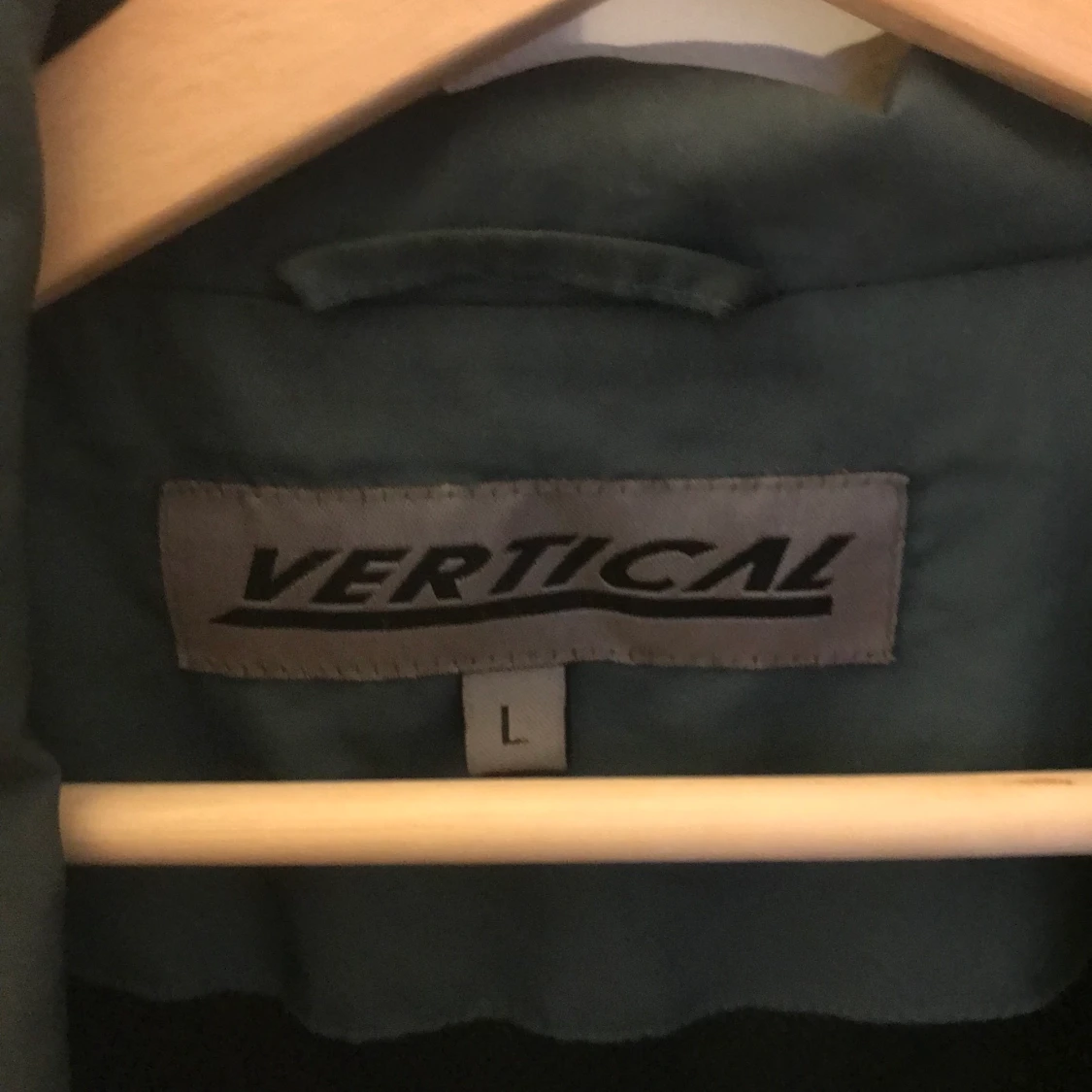 Vertical windbreaker - 91
