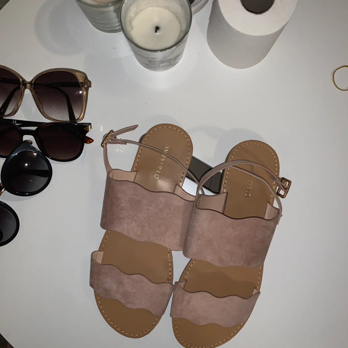 Sandaler, helt oanvända 🌺