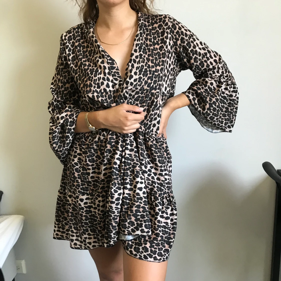 Leomönstrad klänning