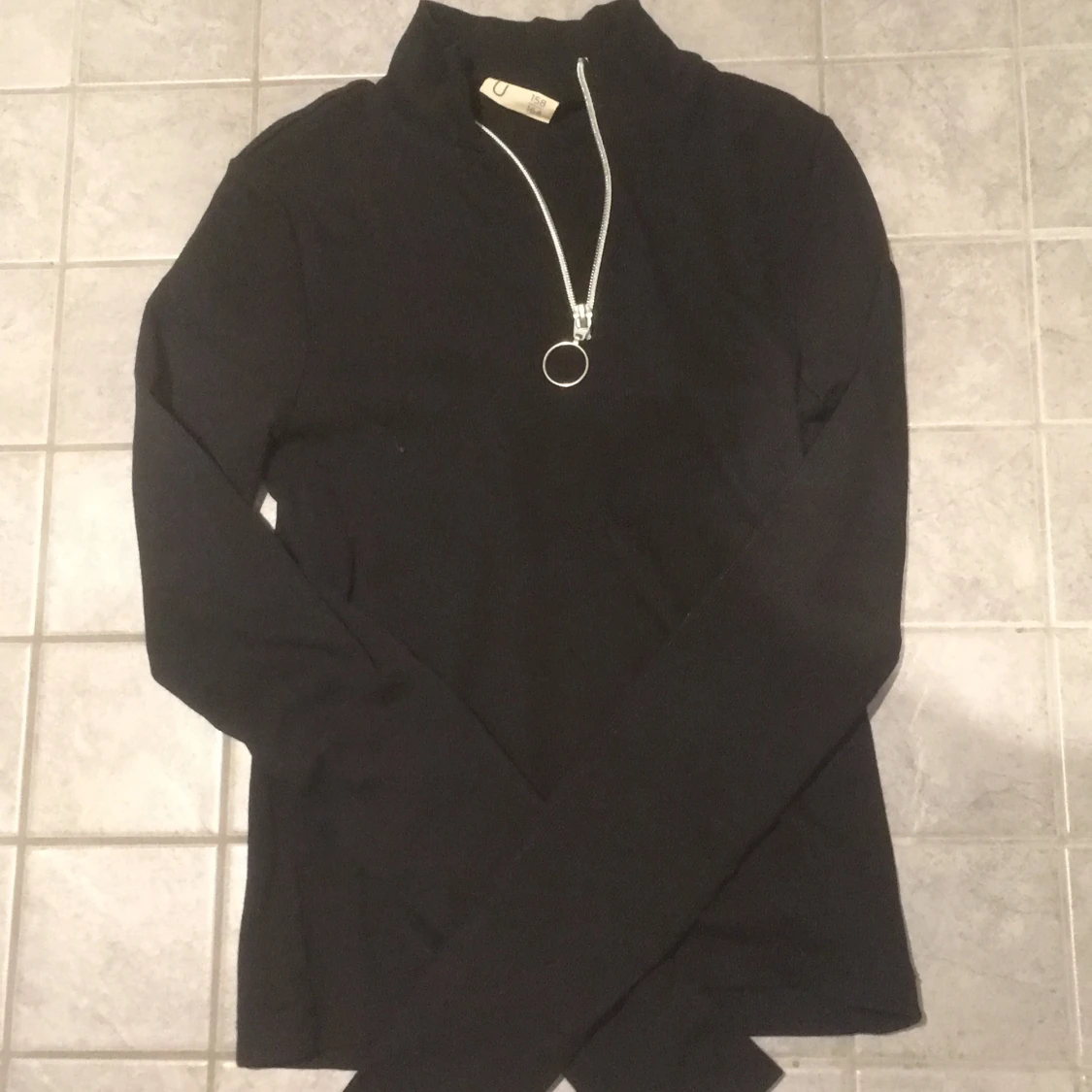 Svart tröja