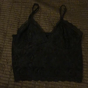 Rutig topp - Rutig topp från bikbok aldrig använd 