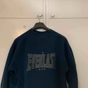  - oversized sweater från everlast 💗