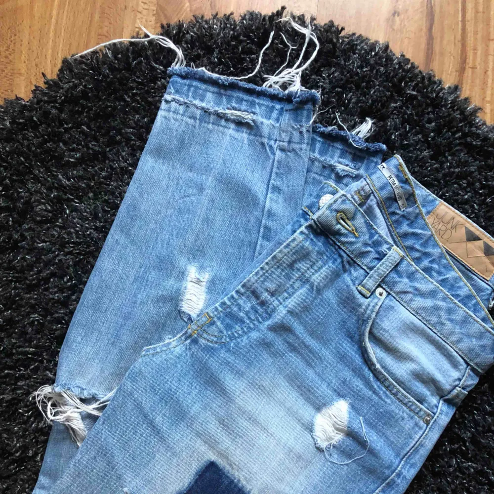 Snygga boyfriend jeans storlek S, fint skick!!. Jeans & Byxor.