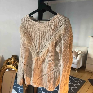  - Stickad tröja. frakt tillkommer 