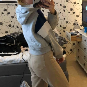  - Inte använd så många gånger så väldigt bra skick, inte riktigt min stil längre! + frakt