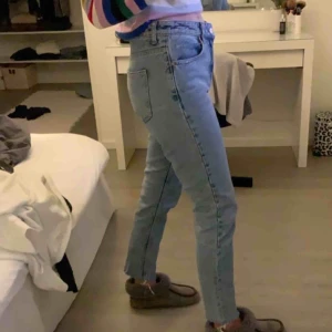  - Jenas från zara jag är 175cm 💙💙