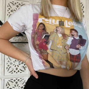  - 💋T-shirt från New Look med Clueless-motiv. I väldigt bra skick och sällan använd:) Köparen står för frakten💋