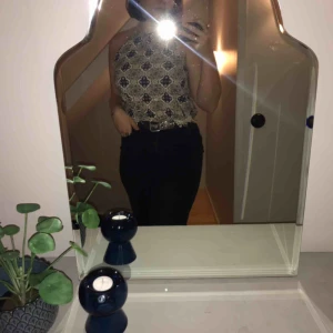  - Linne med mönster. Storlek S köpt från H&M. Knappt använd. Kontakta om du är intresserad!