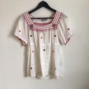  - Blus från Lindex ☀️ inklusive frakt