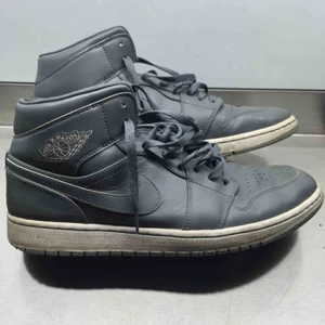 - Air Jordan 1 retro basketsko. Gott skick 