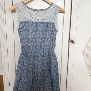  - Otroligt söt sommar klänning från märket okeysi 