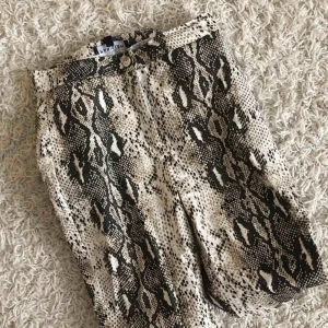  - Säljer dessa då dom är för coola för mig.Frakt tillkommet 