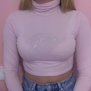 Strass tröja  - Superfin tröja från nakd som tyvärr ej kommer till användning 