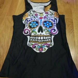  - cool 😈🤘🎶 top! i fint skick! swish el kontant, Åhléns city