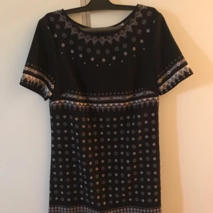  - Söt klänning från H&M som är endast använd 1 gång. 