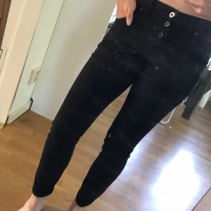  - 🌸Oanvända jeans. Kan skickas mot betalning 🌸