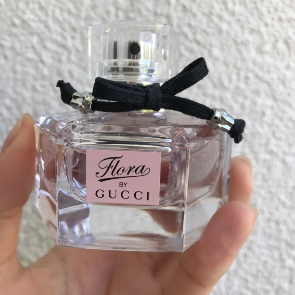 Helt ny oanvänd parfym från Gucci. 30ml. Nypris 595kr. . Accessoarer.