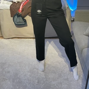 dickies byxor  - helt oanvända med lapp kvar 