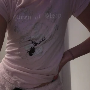 Pack eller enskilda plagg - SHORTSEN ÄR SOLDA! Om du är intresserad av tröjan kolla in i min profil så finns en ny annons