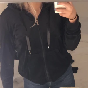 mjukis tröja från gina - väldigt bra skick!!