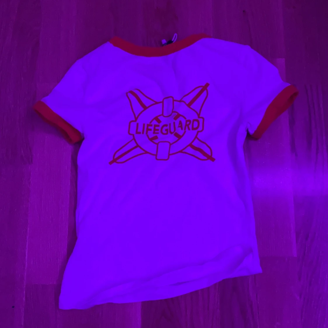 En stranger things t shirt använd 1 gång - 91