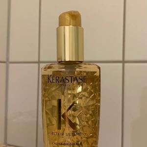 Kérastase elixir ultime hair oil  - Hårolja som gör håret underbart lent och shiny, använd två gånger men har nu klippt mig. Nypris från 260kr. 