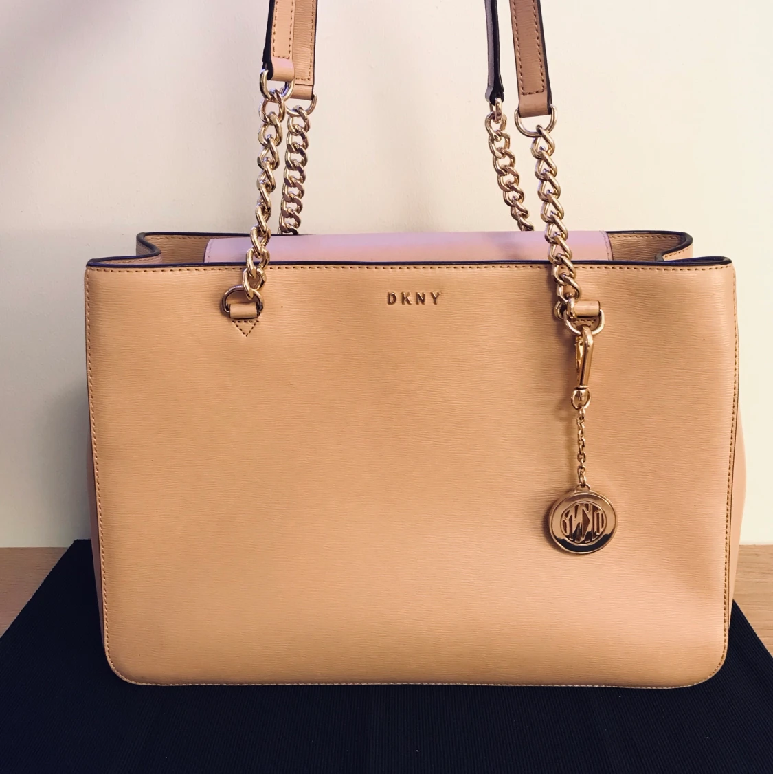 Guess och dkny  - 91