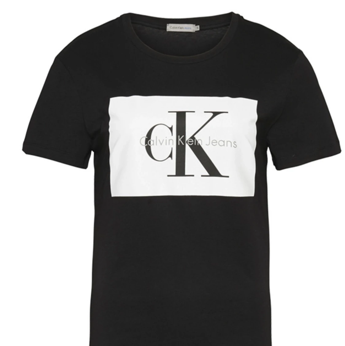 Calvin Klein T-shirt