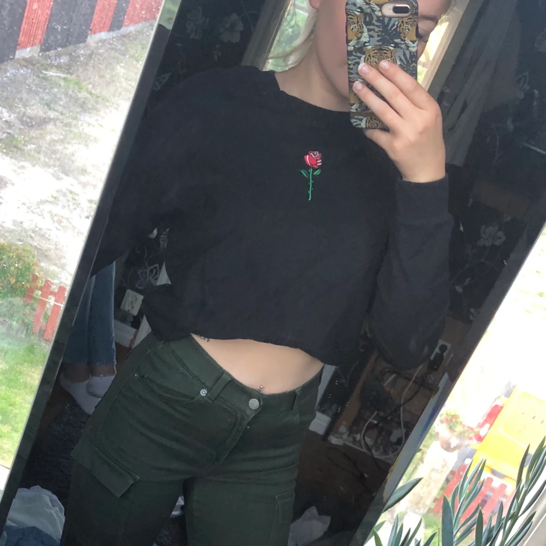 Sweatshirt med ros  - 90