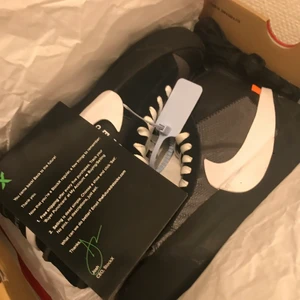 Off white blazer  - Storlek 42 bra skick skulle säga 8/10 